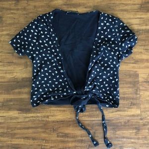 Brandy Melville tie front crop top